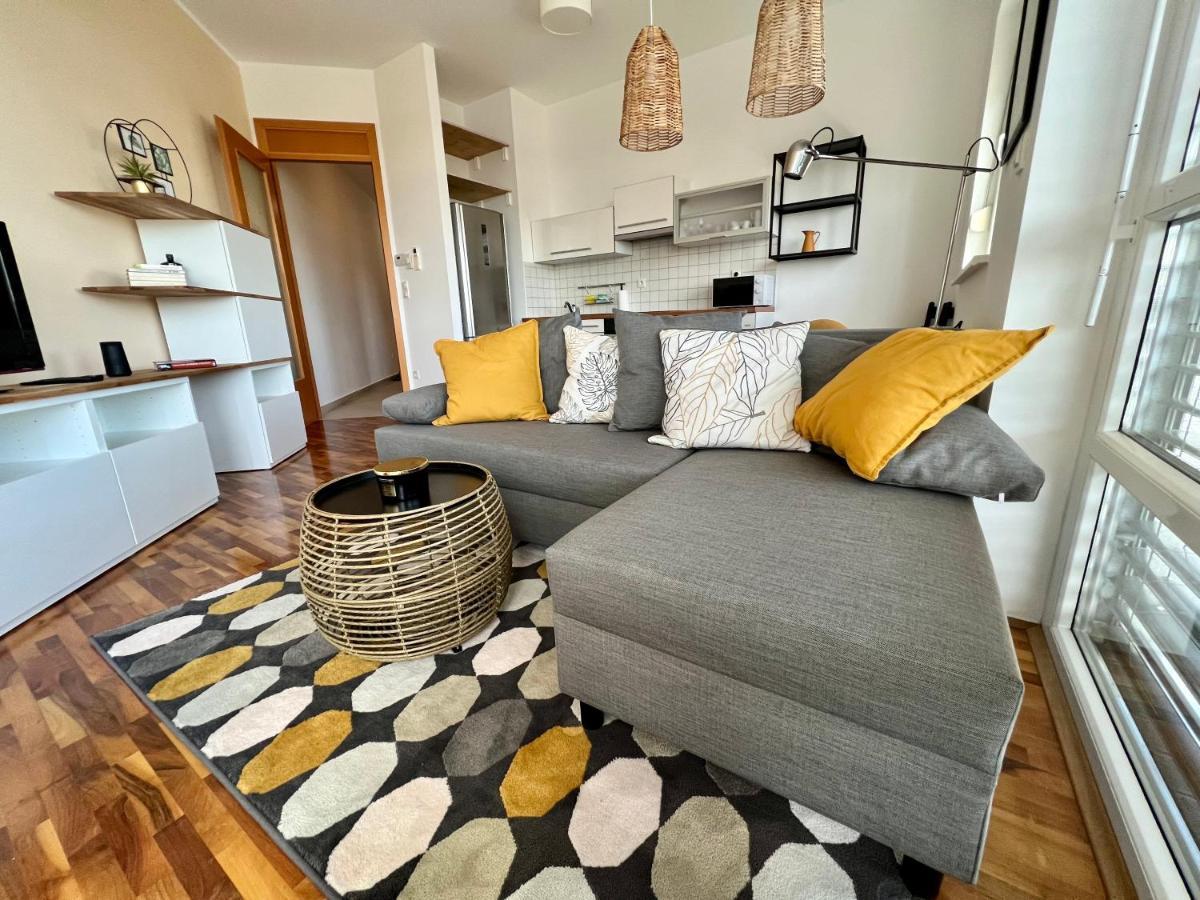Condo Casa Di Olivia Maribor Exteriör bild